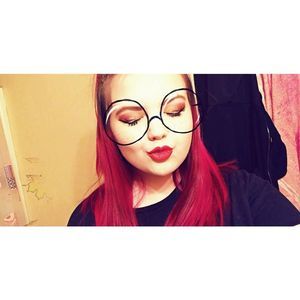 Meet your Posher, Haley